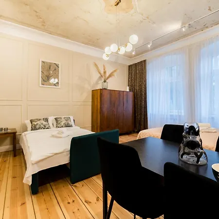 Apartment Rynek Jezycki Stylish Poznan